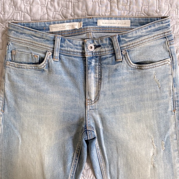 Pilcro Slim Straight Lightwash Jean - Picture 2 of 5
